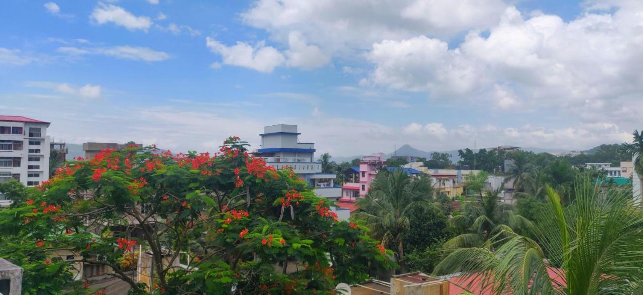 Cupidtrails Backpacker'S Penthouse Hotel Guwahati Luaran gambar