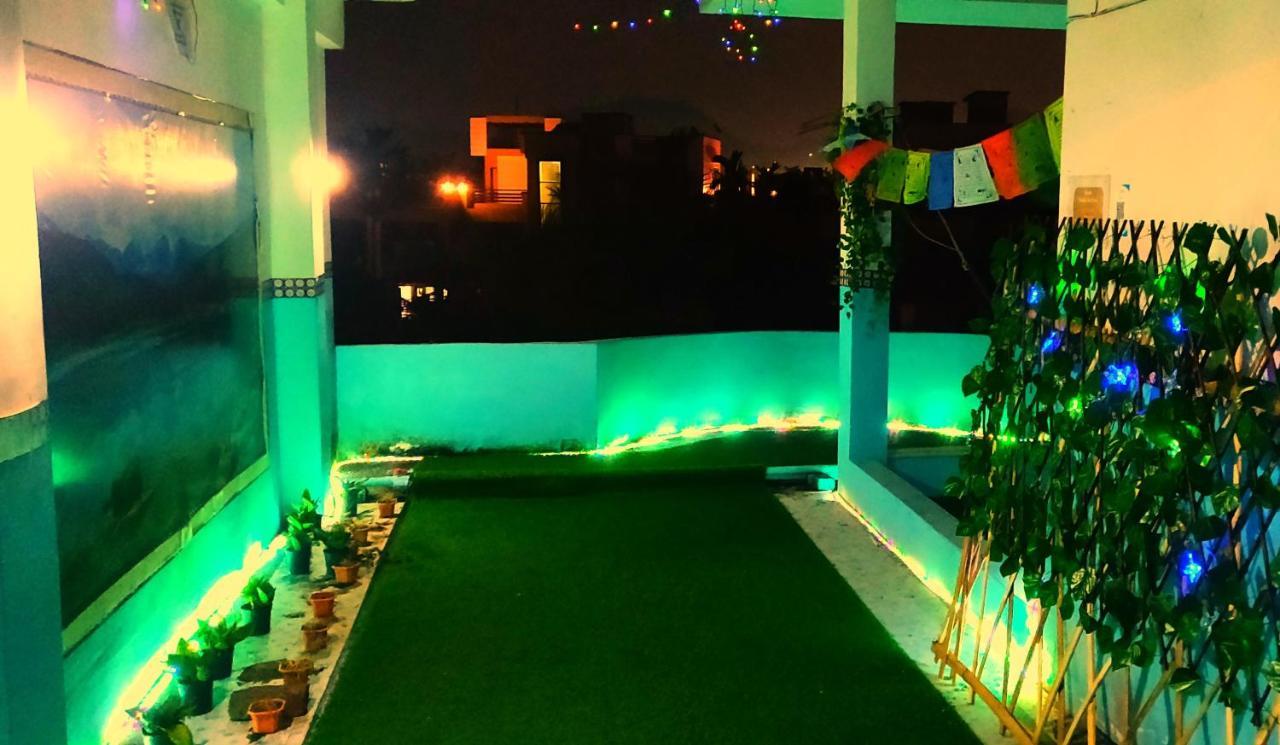 Cupidtrails Backpacker'S Penthouse Hotel Guwahati Luaran gambar