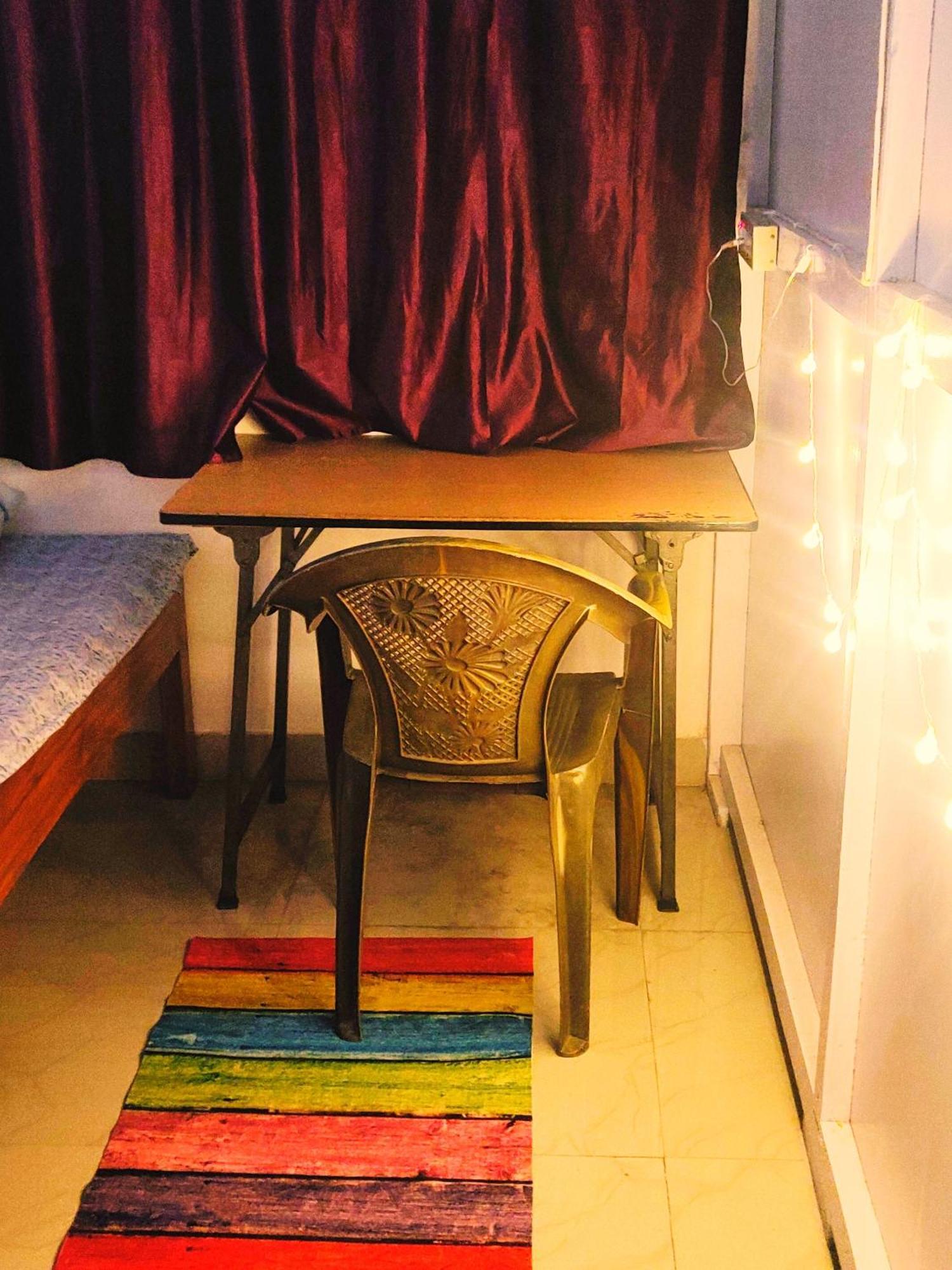 Cupidtrails Backpacker'S Penthouse Hotel Guwahati Bilik gambar